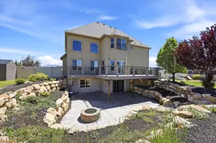 2389 S Prairie View Dr W, Eagle Mountain, UT 84005 - Photo 3