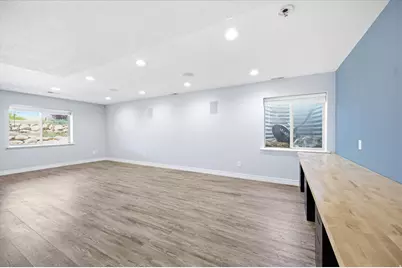 2389 S Prairie View Dr W, Eagle Mountain, UT 84005 - Photo 35