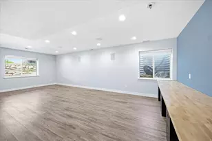 2389 S Prairie View Dr W, Eagle Mountain, UT 84005 - Photo 35