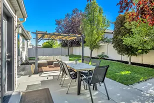 977 N Fox Hollow Dr, North Salt Lake, UT 84054 - Photo 23