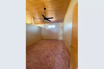256 S 300 E, Blanding, UT 84511 - Photo 11