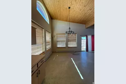 256 S 300 E, Blanding, UT 84511 - Photo 17
