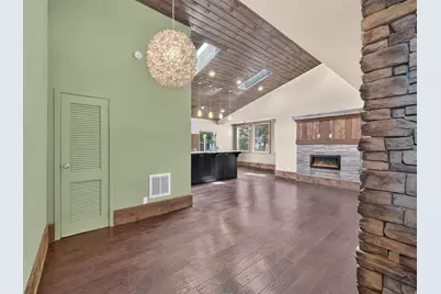 3200 E 3900 S, Holladay, UT 84124 - Photo 5