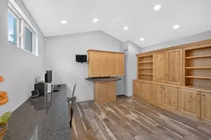 3200 E 3900 S, Holladay, UT 84124 - Photo 23