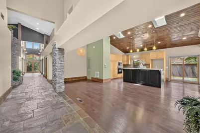 3200 E 3900 S, Holladay, UT 84124 - Photo 3