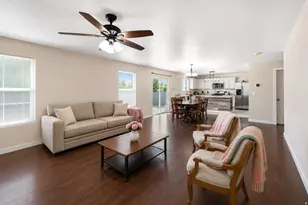 4328 N Maple Dr, Eagle Mountain, UT 84005 - Photo 9