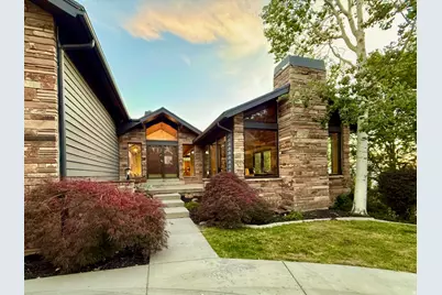 6458 S Canyon Cove Dr E, Holladay, UT 84121 - Photo 3