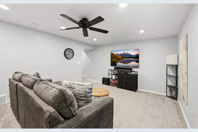 8462 S Oak Farm Dr W, West Jordan, UT 84081 - Photo 19
