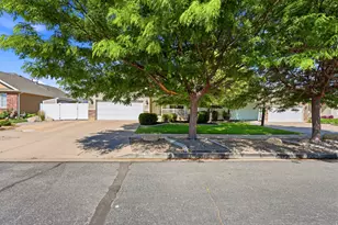 8462 S Oak Farm Dr W, West Jordan, UT 84081 - Photo 13