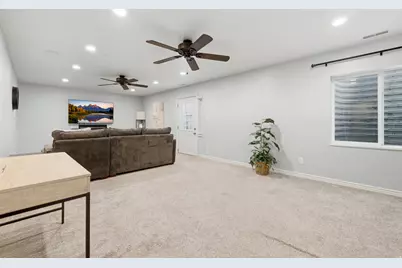 8462 S Oak Farm Dr W, West Jordan, UT 84081 - Photo 21