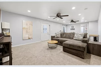 8462 S Oak Farm Dr W, West Jordan, UT 84081 - Photo 19