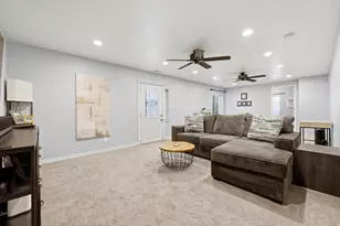 8462 S Oak Farm Dr W, West Jordan, UT 84081 - Photo 19