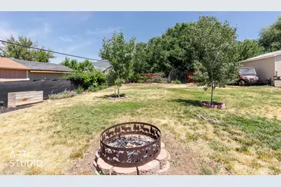 5134 S 300 W, Washington Terrace, UT 84405 - Photo 21