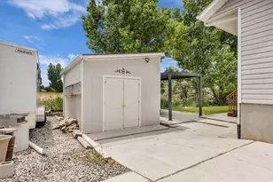 3609 W Jupiter Hills Dr, Syracuse, UT 84075 - Photo 35