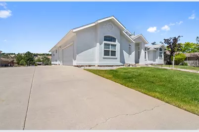 714 S St James Pl, Cedar City, UT 84720 - Photo 3