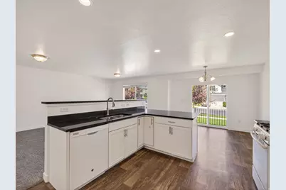 98 E Harmony Ct, Saratoga Springs, UT 84045 - Photo 11