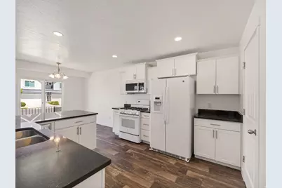 98 E Harmony Ct, Saratoga Springs, UT 84045 - Photo 9