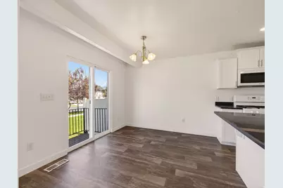 98 E Harmony Ct, Saratoga Springs, UT 84045 - Photo 15