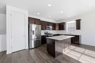 6085 N Sheps Ridge Rd, Eagle Mountain, UT 84005 - Photo 9