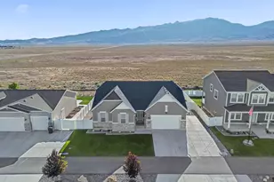 6085 N Sheps Ridge Rd, Eagle Mountain, UT 84005 - Photo 57