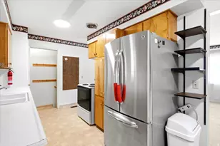 1095 41st St, Ogden, UT 84403 - Photo 11