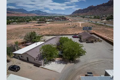 2475 S 191 Hwy, Moab, UT 84532 - Photo 9