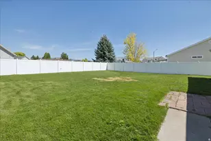 5086 S 3925 W, Roy, UT 84067 - Photo 21