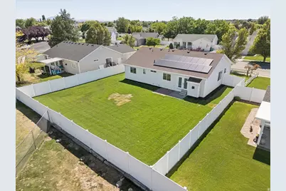 5086 S 3925 W, Roy, UT 84067 - Photo 19