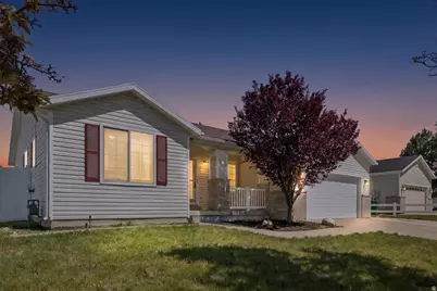5086 S 3925 W, Roy, UT 84067 - Photo 3
