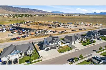 4554 N Mt Ellen St, Eagle Mountain, UT 84005 - Photo 41
