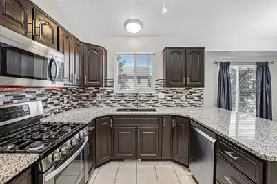 2323 N 10 W, Layton, UT 84041 - Photo 9