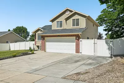 2323 N 10 W, Layton, UT 84041 - Photo 3
