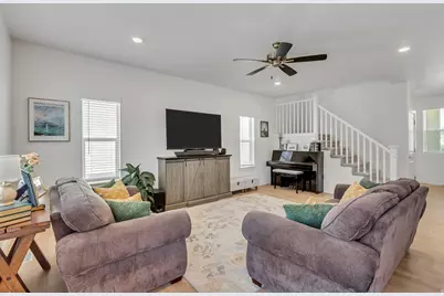 4569 E Fall Harvest Rd, Eagle Mountain, UT 84005 - Photo 5