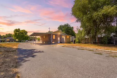 397 S Tremont St, Tremonton, UT 84337 - Photo 5