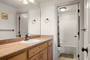 2330 S Valleyview Dr, Garden City, UT 84028 - Photo 43