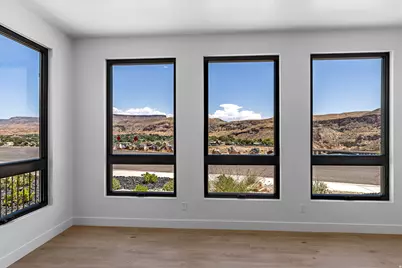 1043 N Falcon Vw, Hurricane, UT 84737 - Photo 5