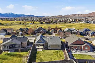 8494 N Turnberry Rd E, Eagle Mountain, UT 84005 - Photo 27
