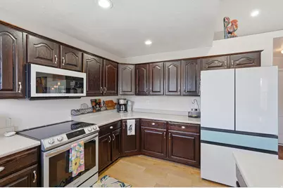 593 N 870 W, West Bountiful, UT 84087 - Photo 17