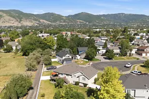 593 N 870 W, West Bountiful, UT 84087 - Photo 59