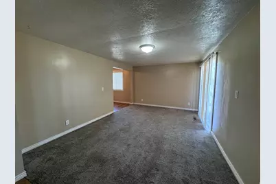 2182 W 5600 S, Roy, UT 84067 - Photo 5