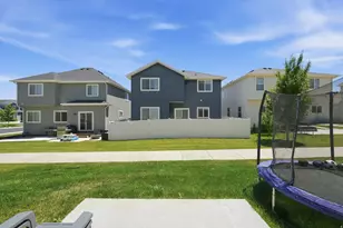 7502 N Cottage Ln E, Eagle Mountain, UT 84005 - Photo 37
