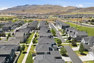 7502 N Cottage Ln E, Eagle Mountain, UT 84005 - Photo 43