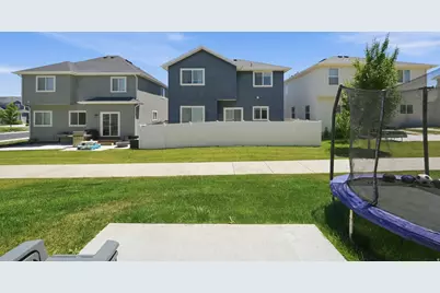 7502 N Cottage Ln E, Eagle Mountain, UT 84005 - Photo 33