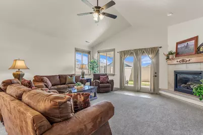1941 W Trailside, Syracuse, UT 84075 - Photo 13