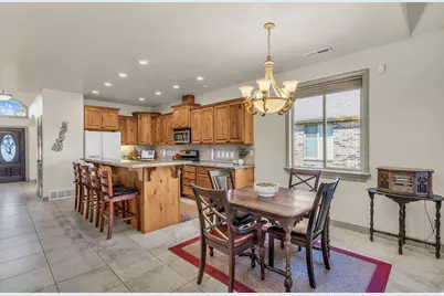 1941 W Trailside, Syracuse, UT 84075 - Photo 11