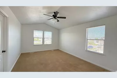1782 N 80 E, Tooele, UT 84074 - Photo 7
