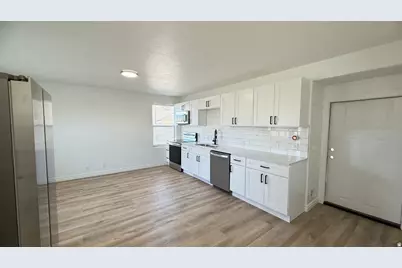 1782 N 80 E, Tooele, UT 84074 - Photo 13