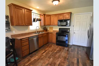 7088 W 8090 S, West Jordan, UT 84088 - Photo 3
