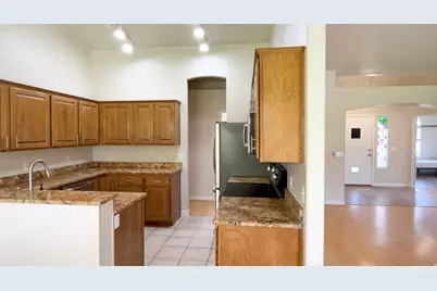 2187 W Shanna Ln, Cedar City, UT 84720 - Photo 15