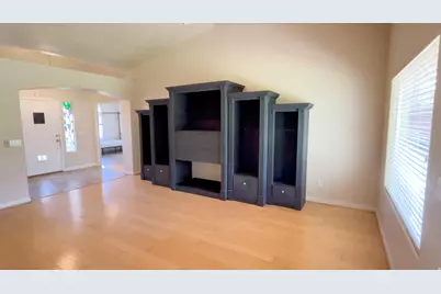 2187 W Shanna Ln, Cedar City, UT 84720 - Photo 9